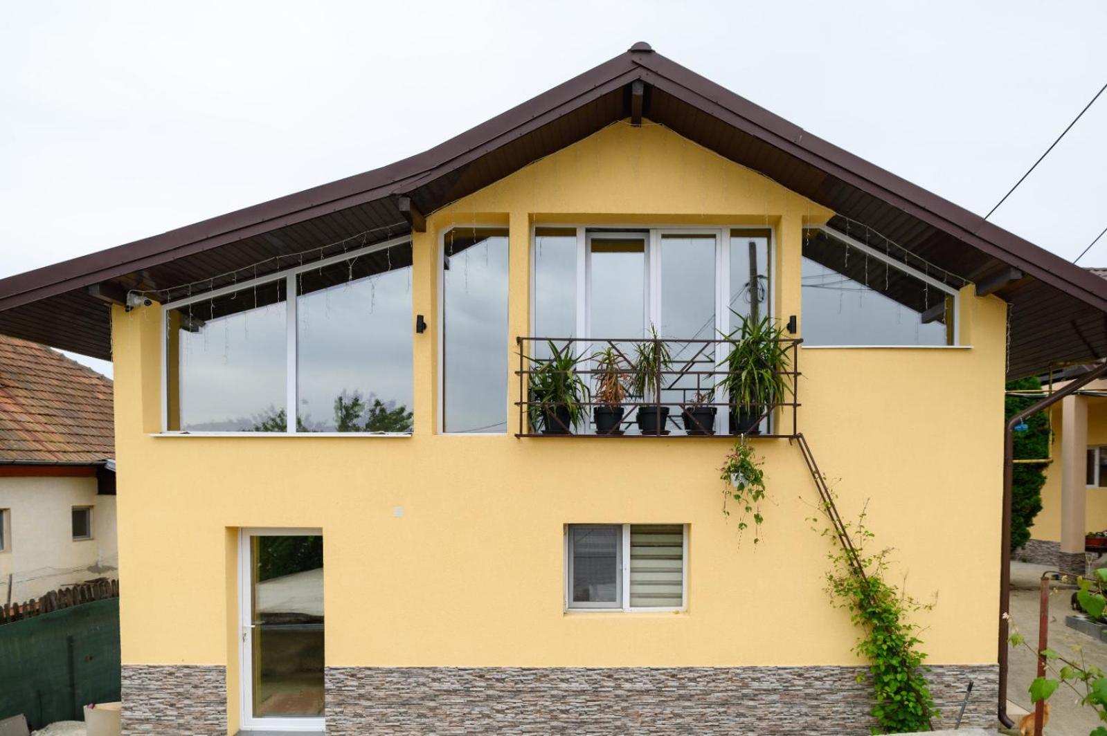 Luxury Attic Villa Curtea De Arges Exterior photo