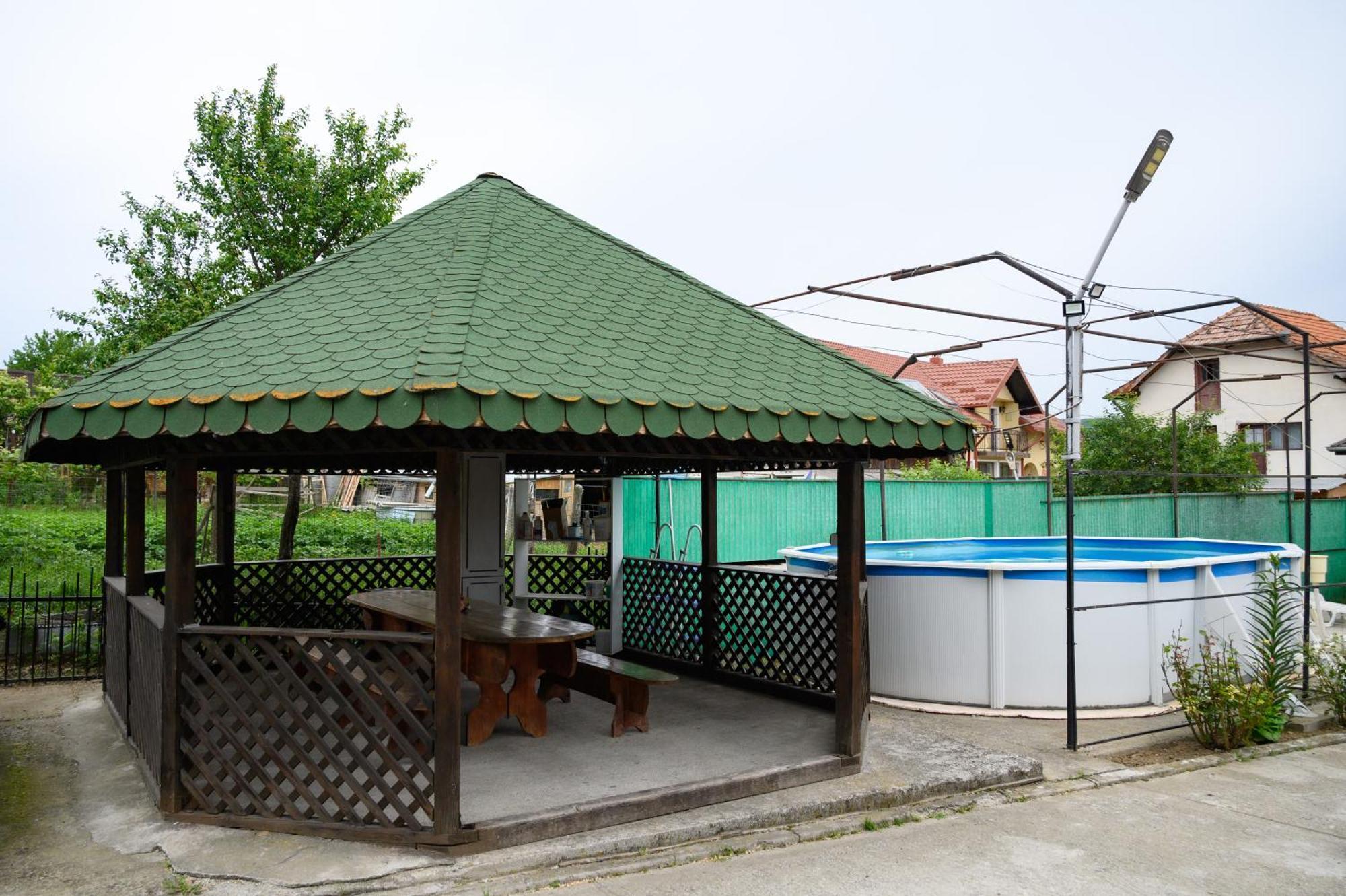 Luxury Attic Villa Curtea De Arges Exterior photo