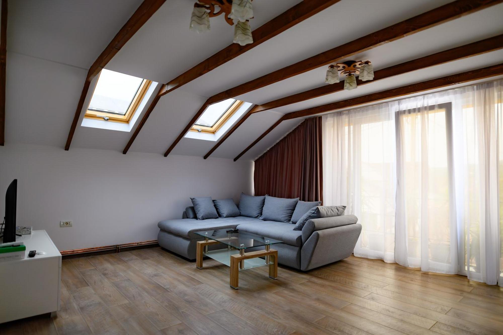 Luxury Attic Villa Curtea De Arges Exterior photo